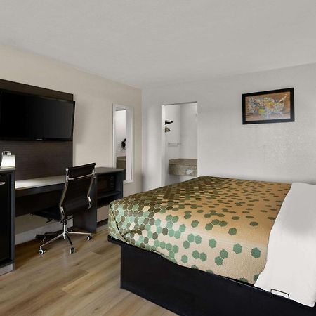 Econo Lodge White Pine Morristown I-81 & I-40 Split Екстер'єр фото