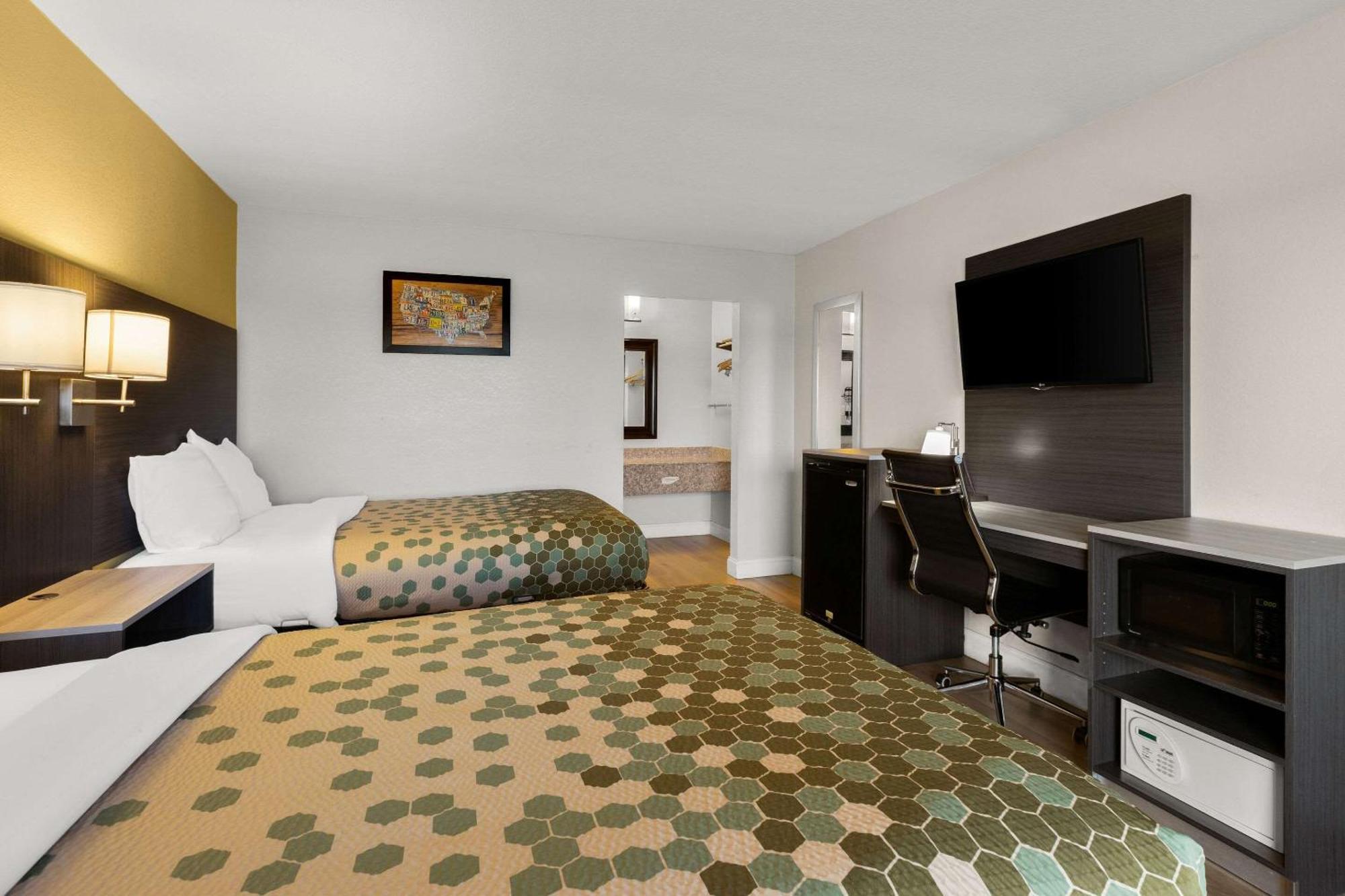 Econo Lodge White Pine Morristown I-81 & I-40 Split Екстер'єр фото