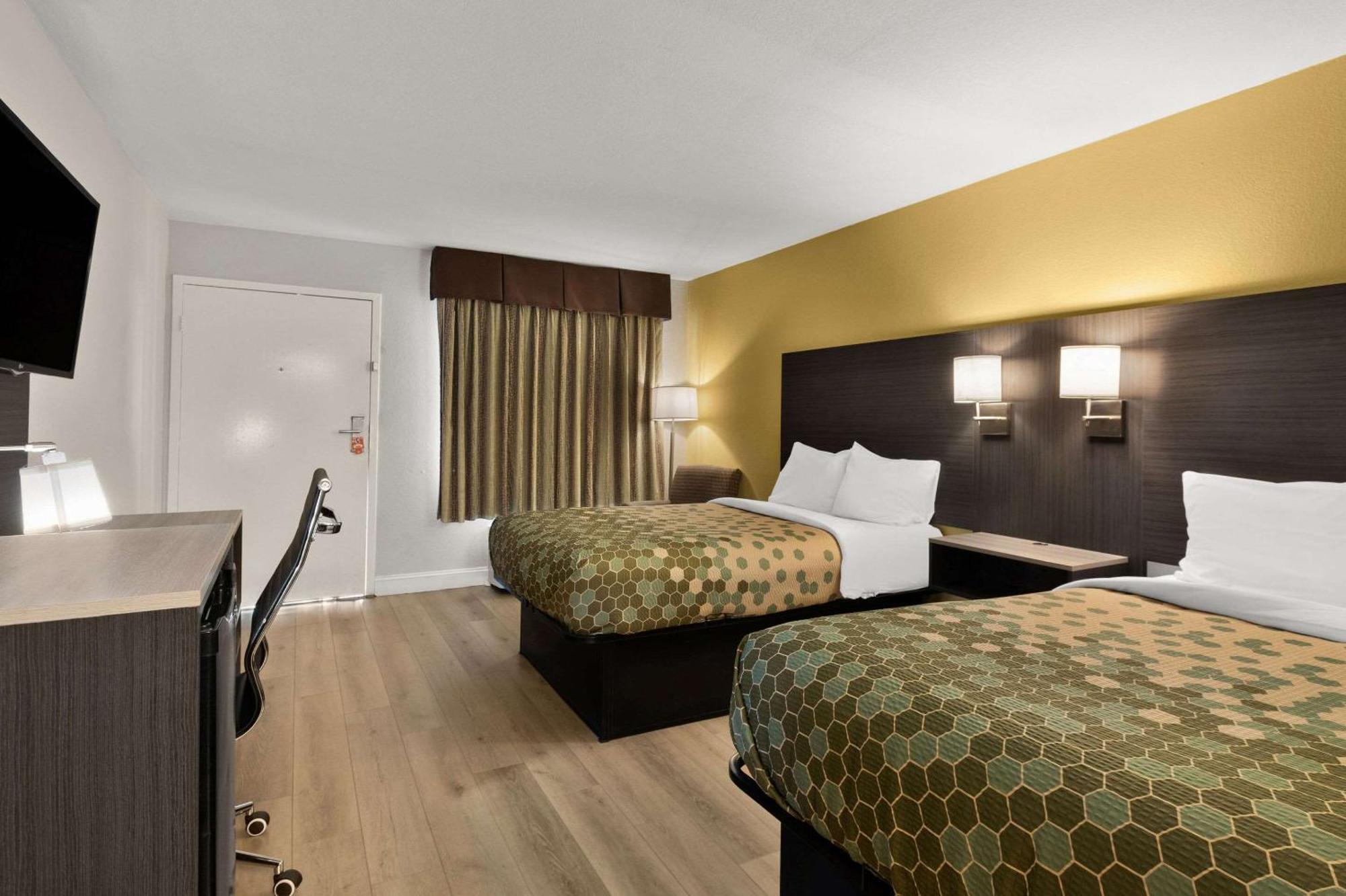 Econo Lodge White Pine Morristown I-81 & I-40 Split Екстер'єр фото
