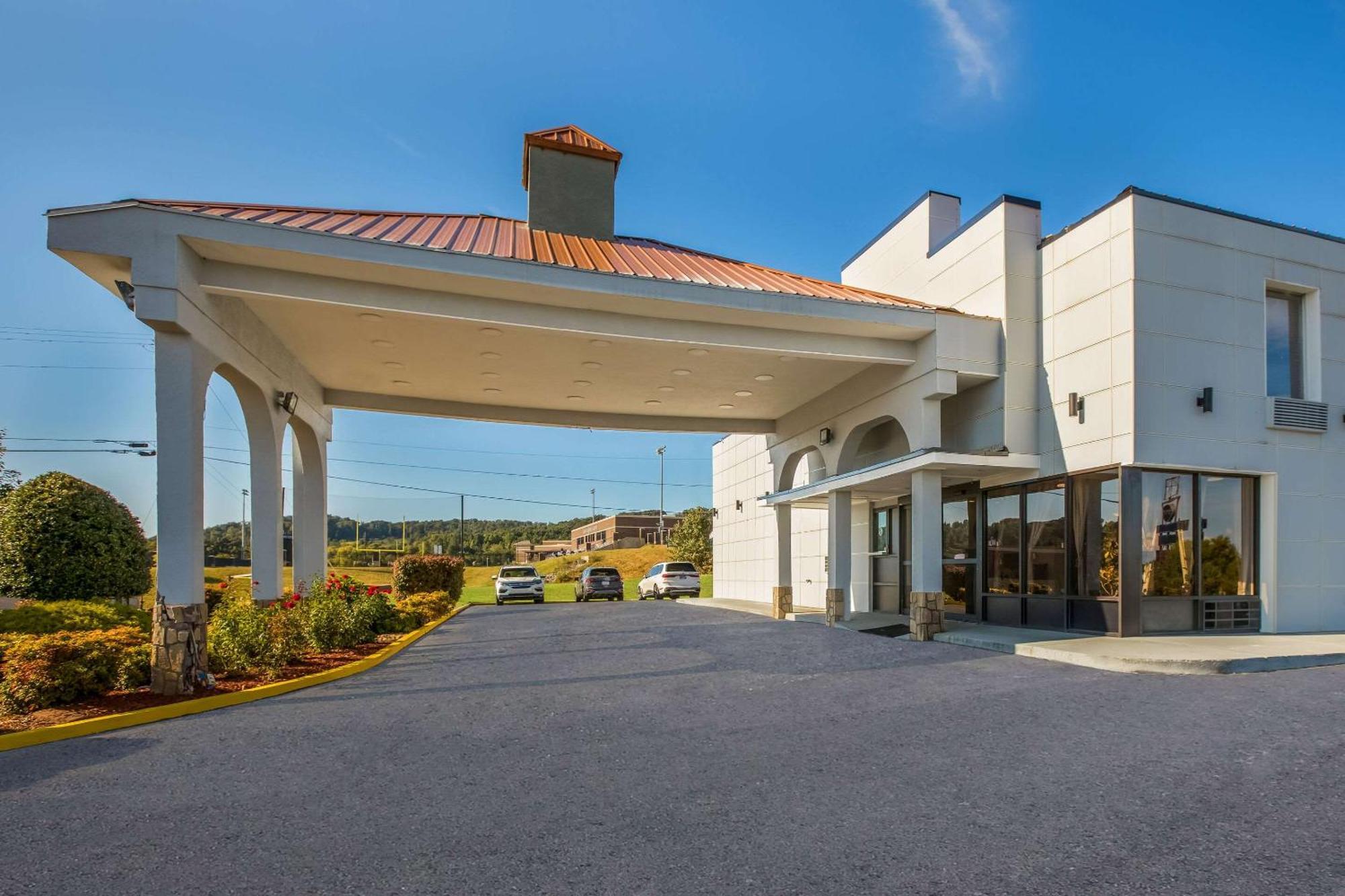Econo Lodge White Pine Morristown I-81 & I-40 Split Екстер'єр фото