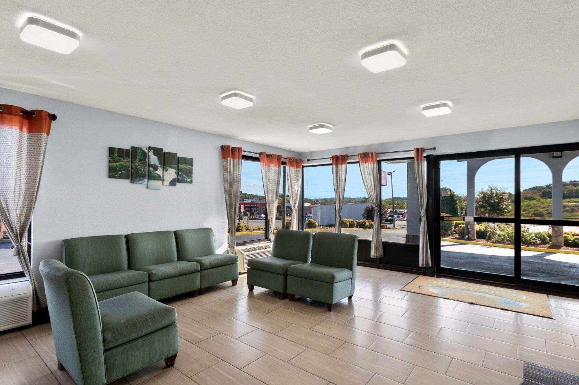 Econo Lodge White Pine Morristown I-81 & I-40 Split Екстер'єр фото